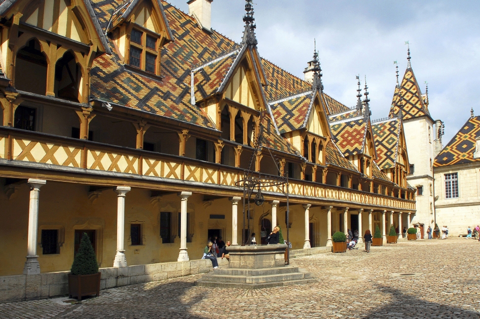 Burgundy : Historical Heritage & Oenology | Euroscope